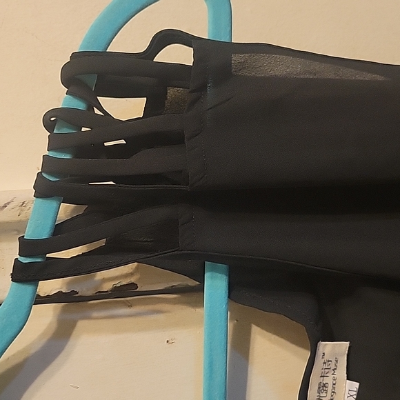 Black top with shoulder fringe. - Picture 3 of 7